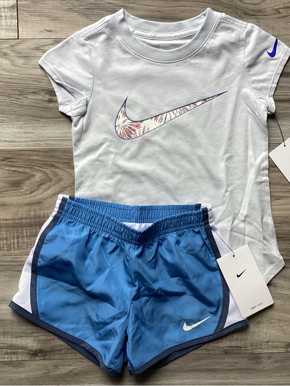 Nike s/s tee & shorts outfit girls size 4(NWT) ~FIRM, NO OFFERS~
